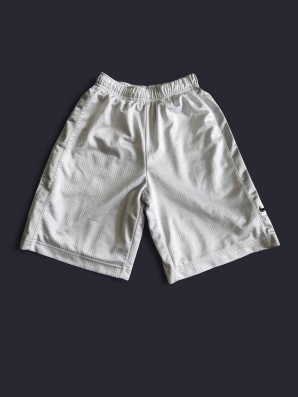 Nike Boys White Stripe Basketball Shorts Size Small (8-10)